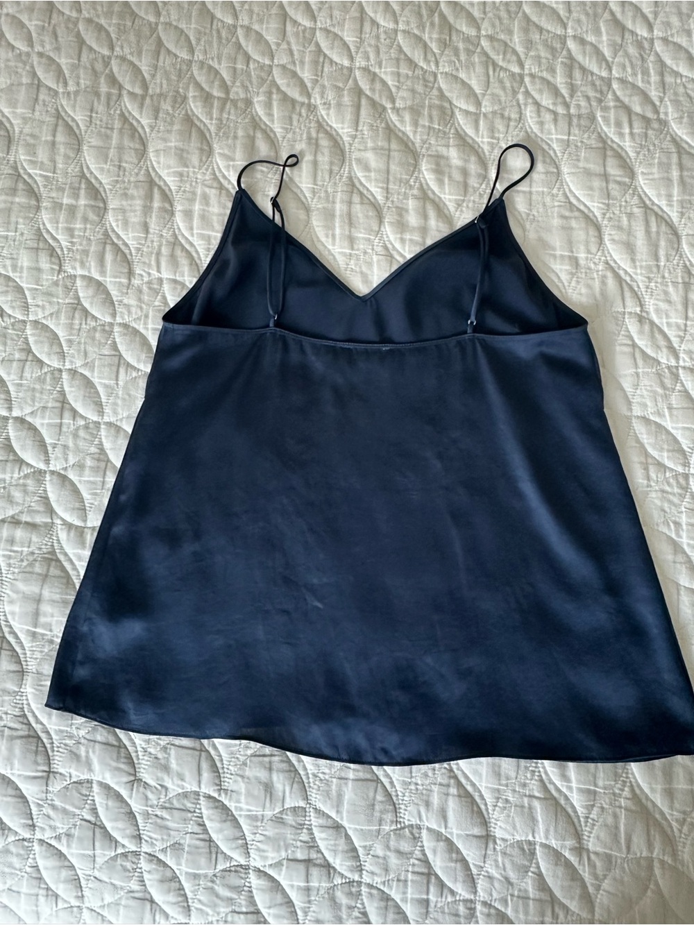 Wilfred Aritzia Navy Silk V-Neck Camisole - Picture 2 of 4